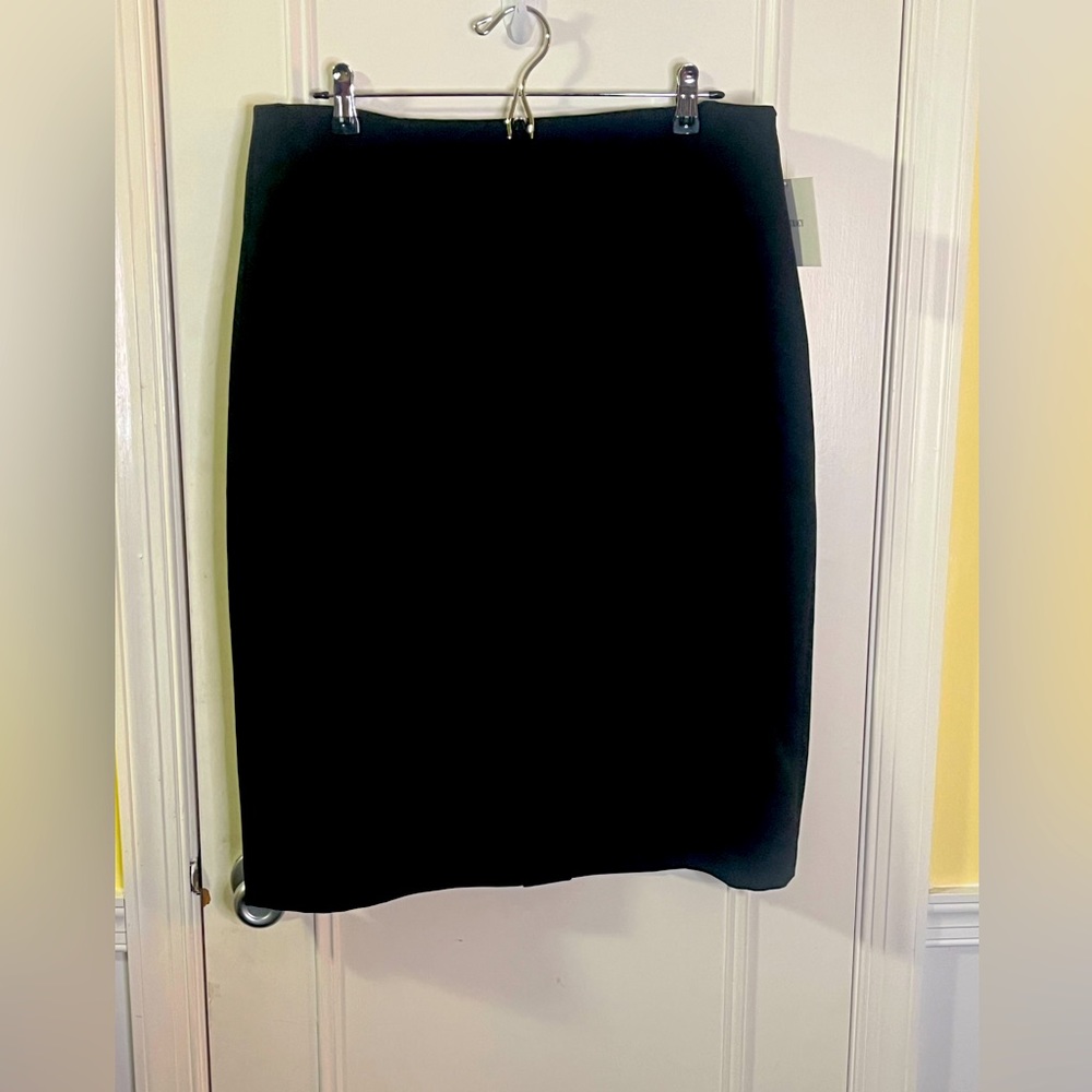 NWT - Ellen Tracy Black Midi Skirt Size 16